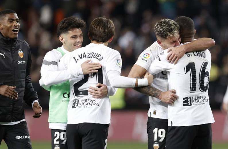 La plantilla pagará los viajes a la afición para luchar juntos contra el descenso