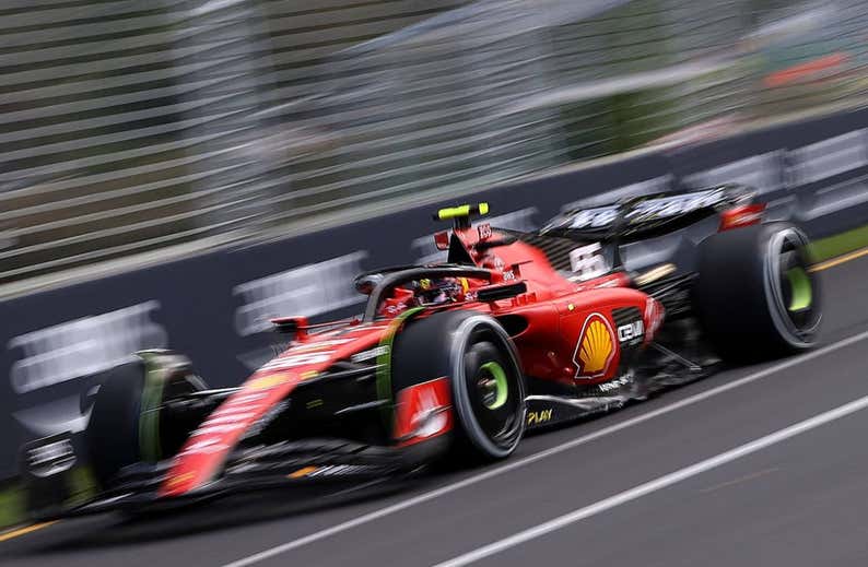 Ferrari encuentra brotes verdes pese a su peor inicio desde 2009