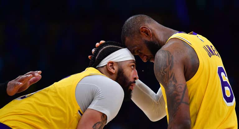 LeBron James y Anthony Davis.