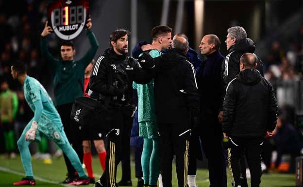 Wojciech Szczesny es sustituido.  AFP