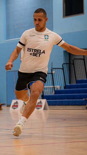 Ferrao, durante un entrenamiento con la selección de Brasil.  CBF