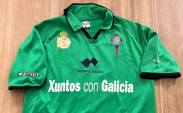 Camiseta utilizada en el partido.  COLECCIONISTA