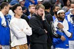 La NBA multa a Dallas Mavericks con 750.000 dólares por el 'banquillazo' a Luka Dončić y Kyrie Irving