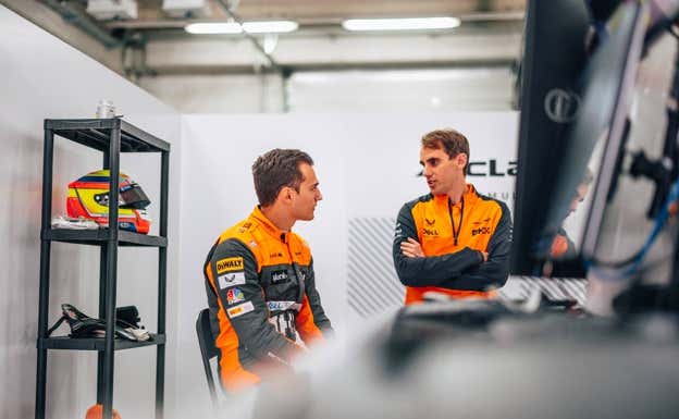 Álex Palou, durante uno de sus test en 2022 con McLaren F1.  McLaren