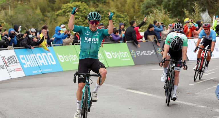 Jordi López da la victoria al Equipo Kern Pharma en la segunda etapa de la Vuelta a Taiwán 2023.