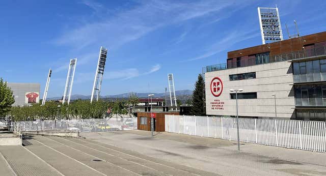 Un test «muy jodido» y caos en la organización: así ha sido la primera prueba para ser agente FIFA