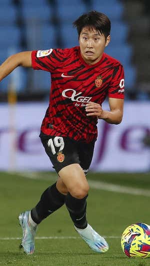 El coreano durante un partido con el Mallorca.  EFE