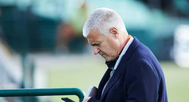 El Betis despide a Alberto Benito y Jose Ignacio Navarro, los hombres de confianza de Antonio Cordón