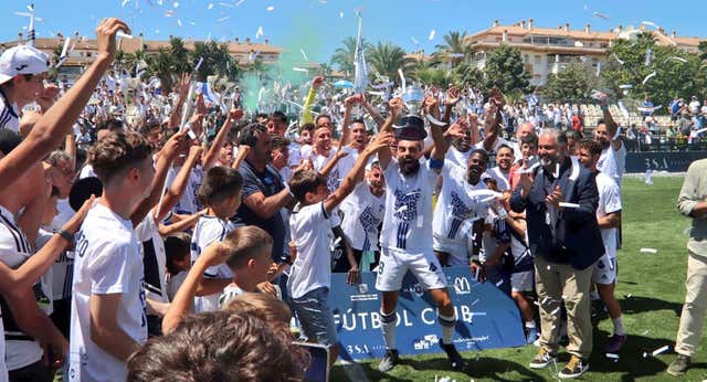 El primer paso para el resurgir del Marbella, ‘el Liverpool de la Costa del Sol’