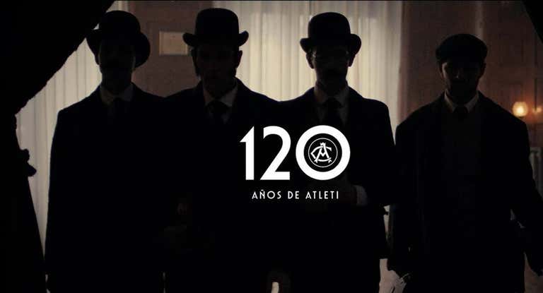 El spot del 120 aniversario recuerda los orígenes fundacionales de la entidad, con unos estudiantes de la Escuela de Minas en Madrid.