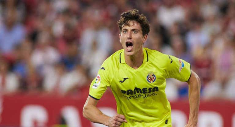Pau Torres en Sevilla.