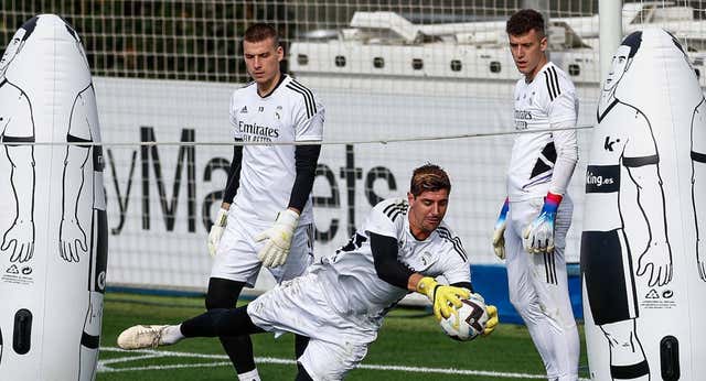 Thibaut Courtois se cae de la lista y le da una oportunidad de oro a Andrey Lunin para convencer a Carlo Ancelotti
