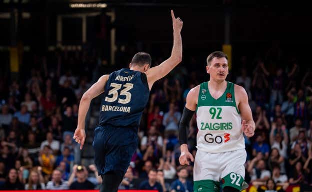 NIKOLA MIROTIC CELEBRA UNO DE SUS TRIPLES FRENTE AL ZALGIRIS  BARÇA
