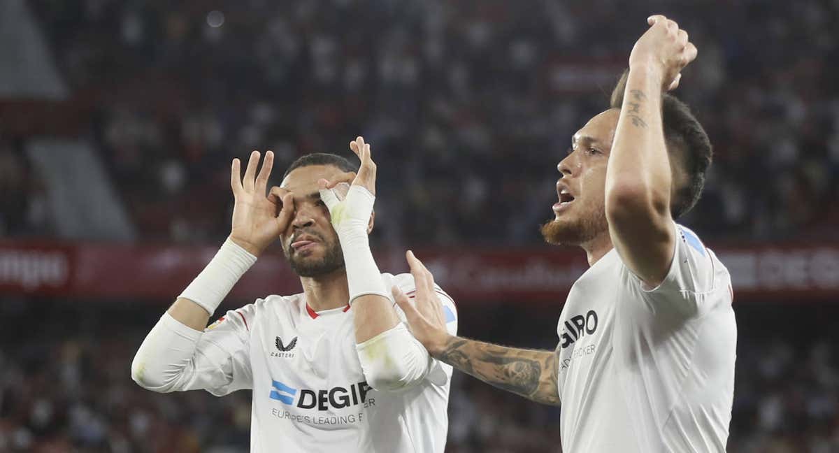 En-Nesyri celebra su último gol ante el Villarreal./EFE