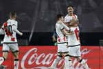 El Rayo piratea a un Barça insulso