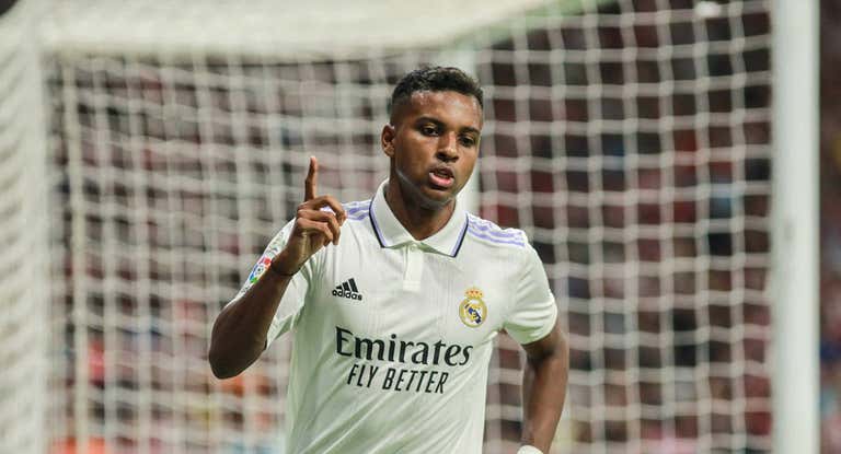 Rodrygo celebra un gol con el Real Madrid esta temporada.