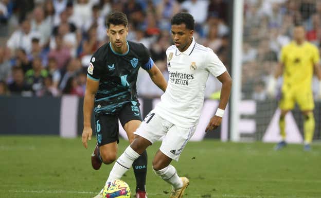 Rodrygo, durante el partido contra el Almería.  EFE