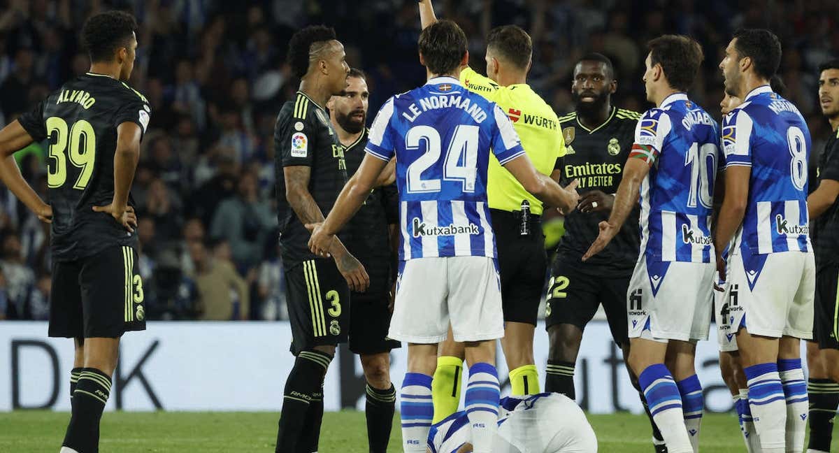 Carvajal ve su primera amarilla.