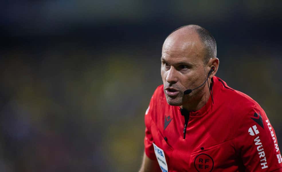 El peor momento arbitral: aires de huelga, pérdida de peso internacional y… renovación