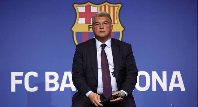 Todos los frentes abiertos del Barça: la salida de Mateu, ‘Caso Negreira’, Messi, Montjuïc, renovaciones…