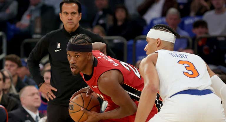 Jimmy Butler en el primer partido de la serie ante los Knicks.