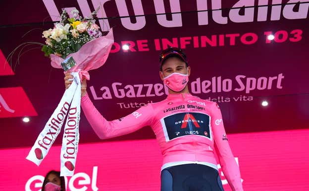 Filippo Ganna, 'maglia rosa' del Giro de Italia.  INEOS GRENADIERS
