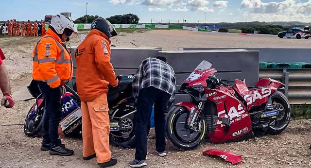 Pol Espargaró, tras su caída en Portimao: 9 kilos menos y una larga recuperación por delante