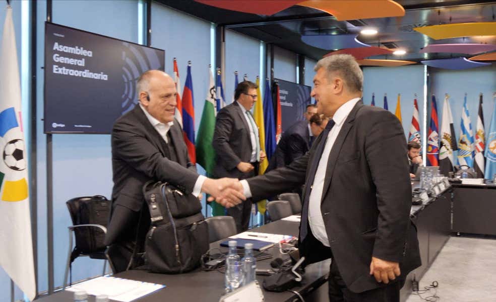 Tebas: "Si Messi quiere volver, tendrá que ser cobrando mucho menos que en el PSG"