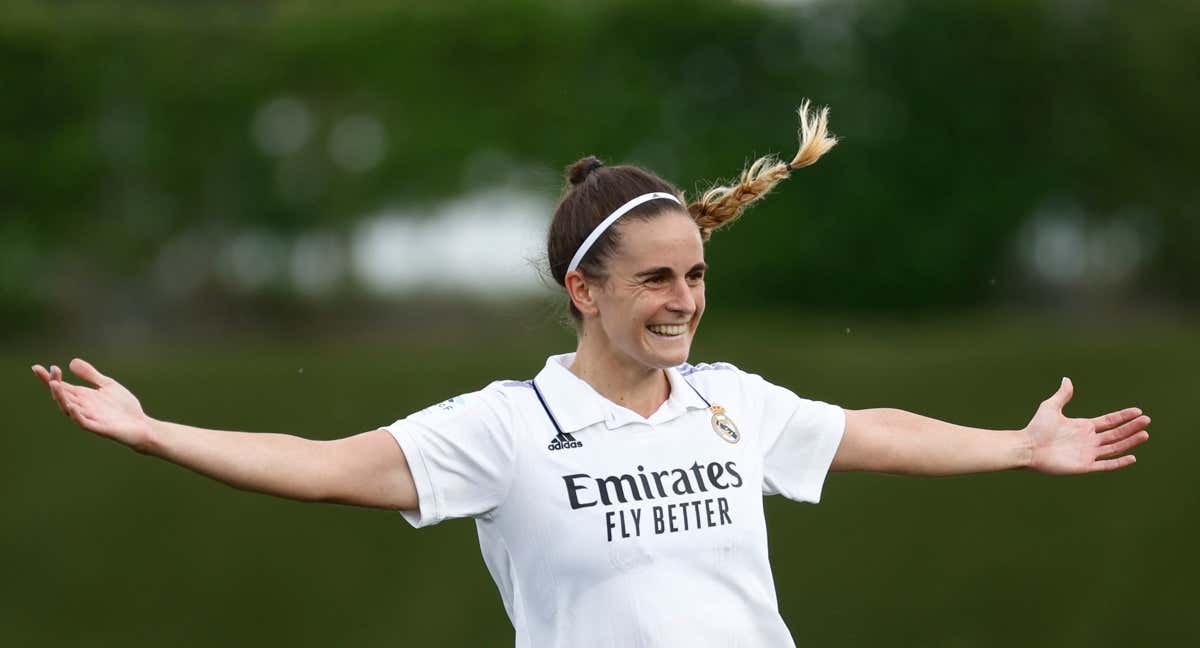 Teresa Abelleira celebra un gol con el Real Madrid femenino.