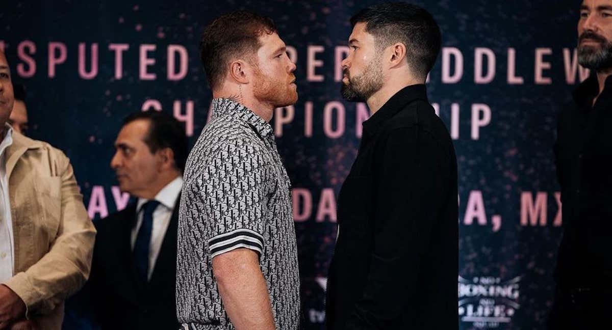 Canelo Álvarez y John Ryder, cara a cara en la rueda de prensa previa a su combate./Matchroom