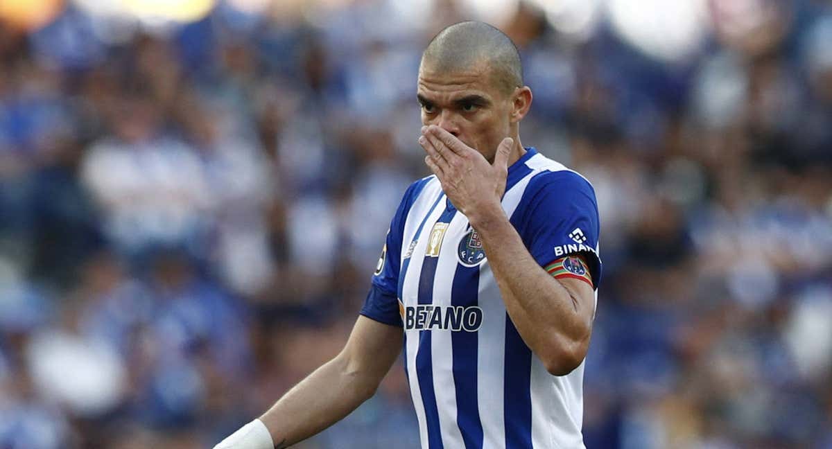 Pepe, capitán del Oporto./REUTERS/Pedro Nunes