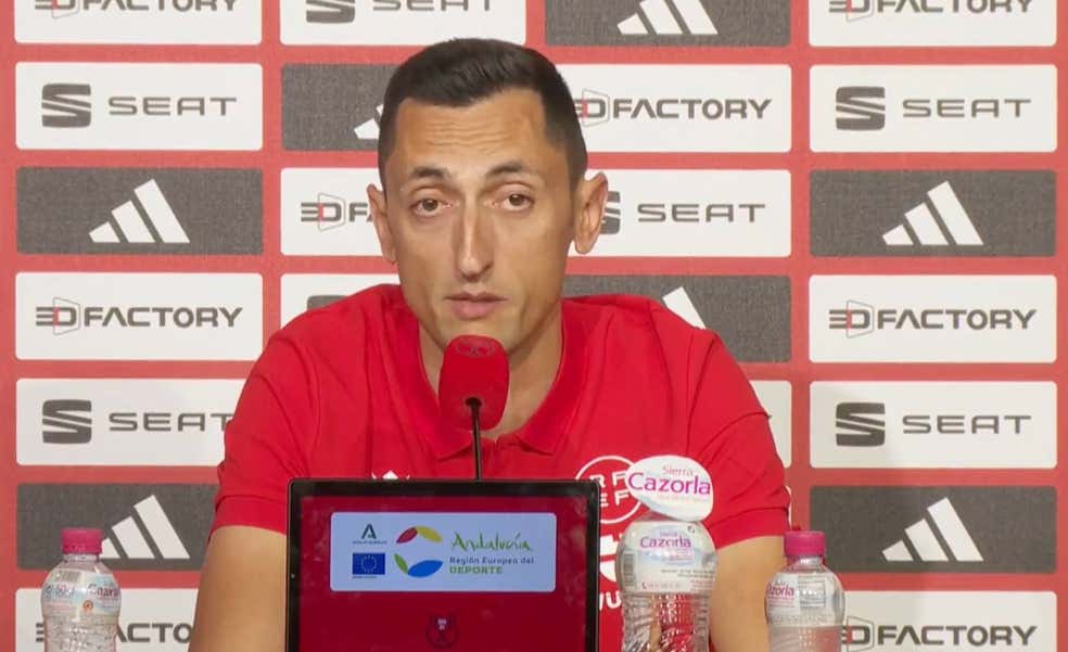 Sánchez Martínez: «Las rojas son para proteger a los futbolistas»