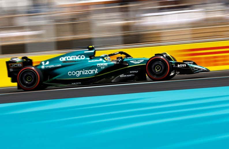 Alonso y su irónico dardo a Alpine: «Es su momento»