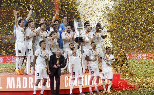 El Real Madrid levantado su Copa del Rey número 20  EFE