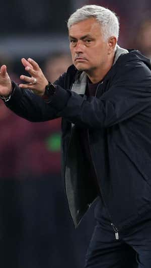 Mourinho durante el encuentro. AGENCIAS