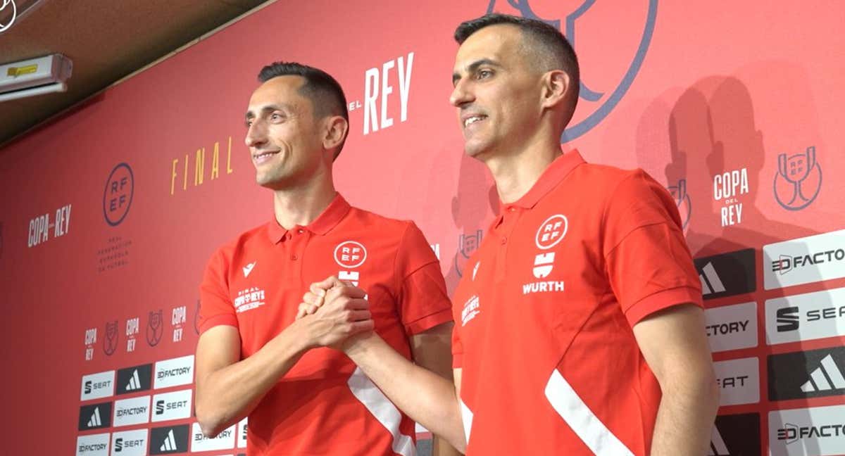 Sánchez Martínez junto con Jaime Latre en la rueda de prensa previa a la Copa del Rey.