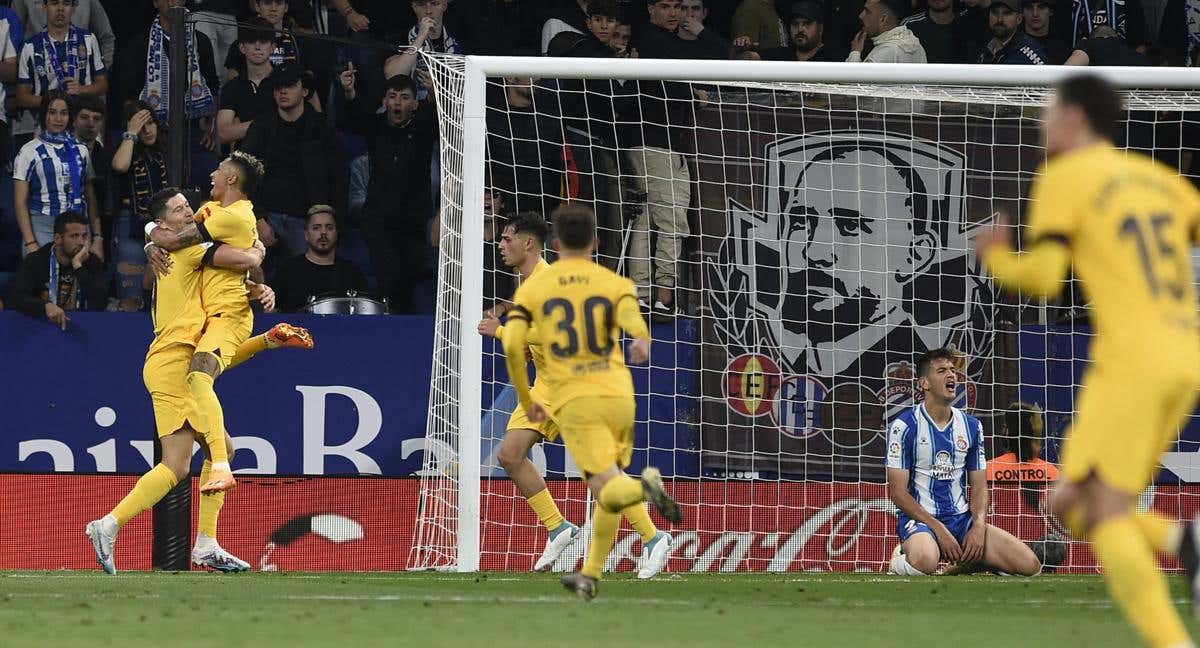 Los jugadores del Barça celebran uno de los goles marcados ante el Espanyol.