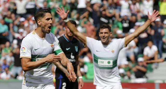 El Atlético dimite en Elche del subcampeonato y de la subversión