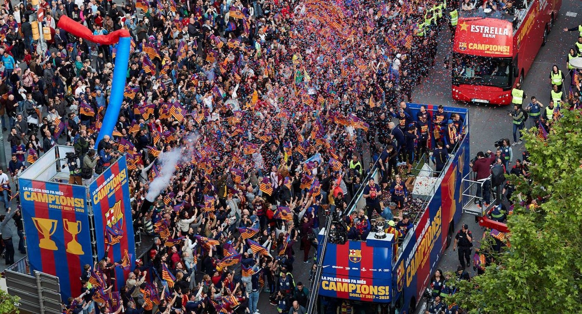 Rúa de celebración del Barça en 2018.
