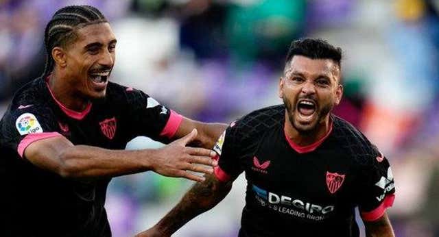 Papu Gómez y Tecatito regresan: la unidad B gana efectivos