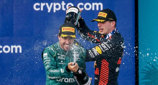 «Red Bull no se va a llevar el título con la gorra; todavía van a pasar cosas»
