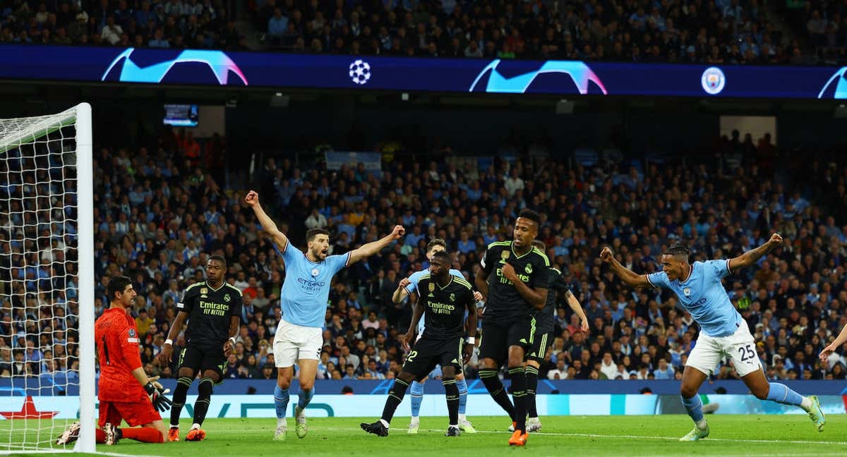 Los jugadores del City celebran uno de los goles marcados ante el Real Madrid. /Reuters