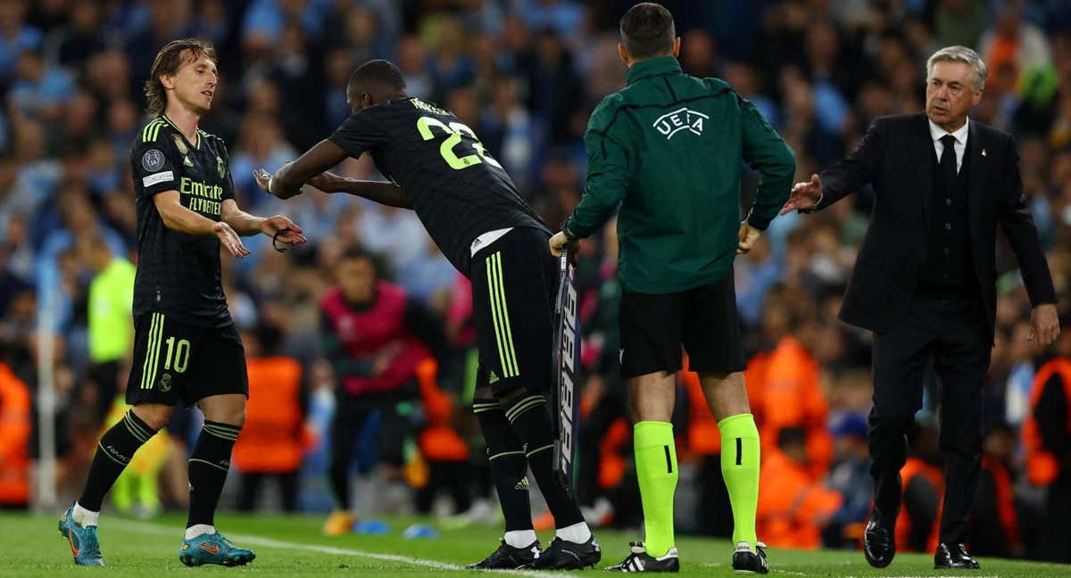 Rüdiger sustituye a Modric durante el partido de vuelta. /Reuters.