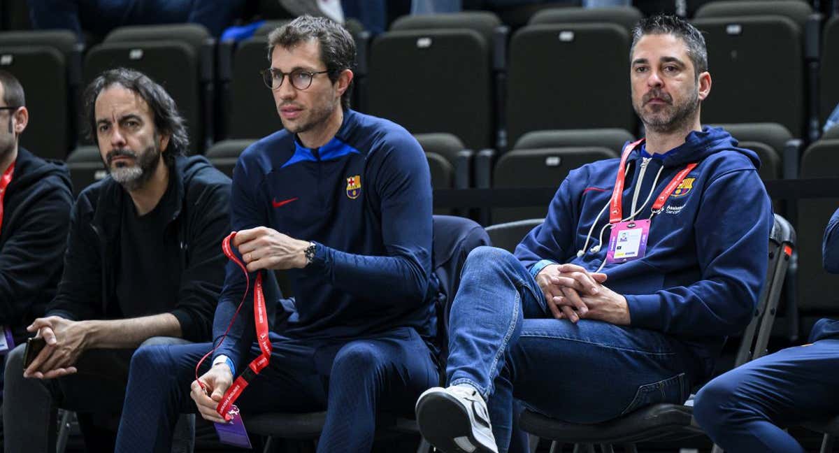 Juan Carlos Navarro junto a Mario Fernández durante el partido entre el Real Madrid y el Barcelona en el Adidas Next Generation Tournament./Getty Images