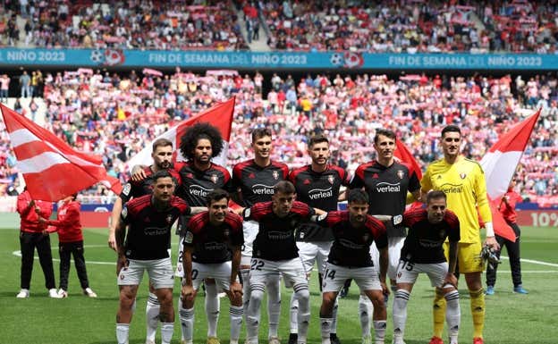 Arriba, de izquierda a derecha: Moncayola, Aridane, Lucas Torró, David García, Budimir y Sergio Herrera; abajo: Chimy, Manu Sánchez, Aimar Oroz, Rubén García y Rubén Peña.  REUTERS