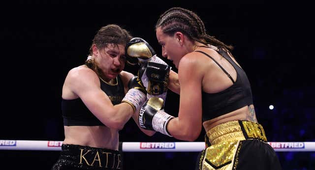 Katie Taylor naufraga en casa: Cameron le quita el invicto para mantener su corona