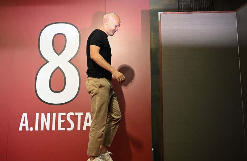 Las opciones de Iniesta: Oriente Medio, el sueño del Albacete y un horizonte de entrenador