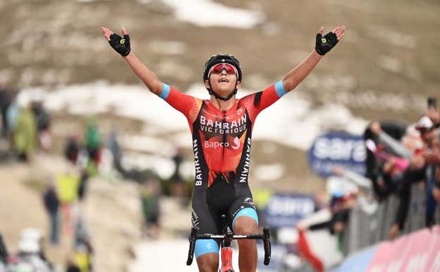 Santiago Buitrago, ganador de etapa en las Tres Cimas de Lavaredo.  RCS / LA PRESSE
