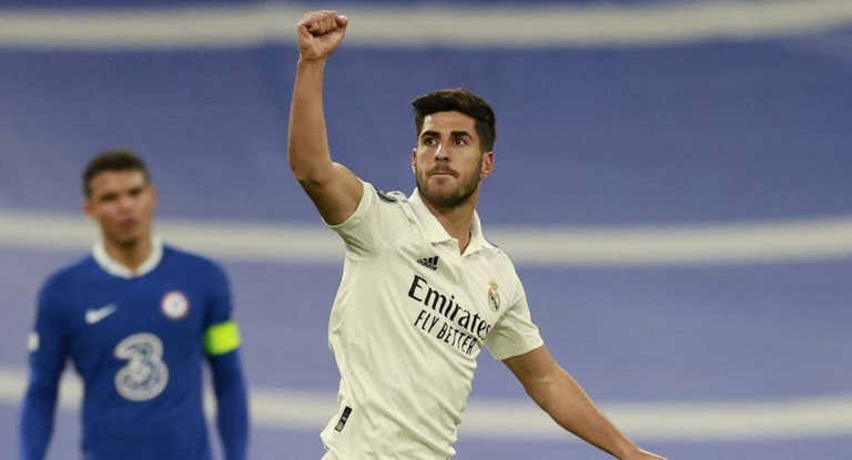 Marco Asensio celebra su gol al Chelsea.