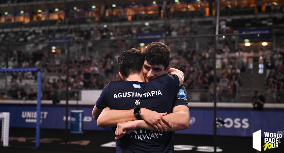 Tapia y Coello celebran la victoria en Viena.